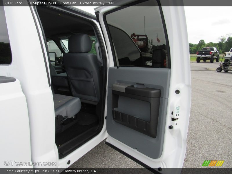Oxford White / Steel 2016 Ford F250 Super Duty XLT Crew Cab