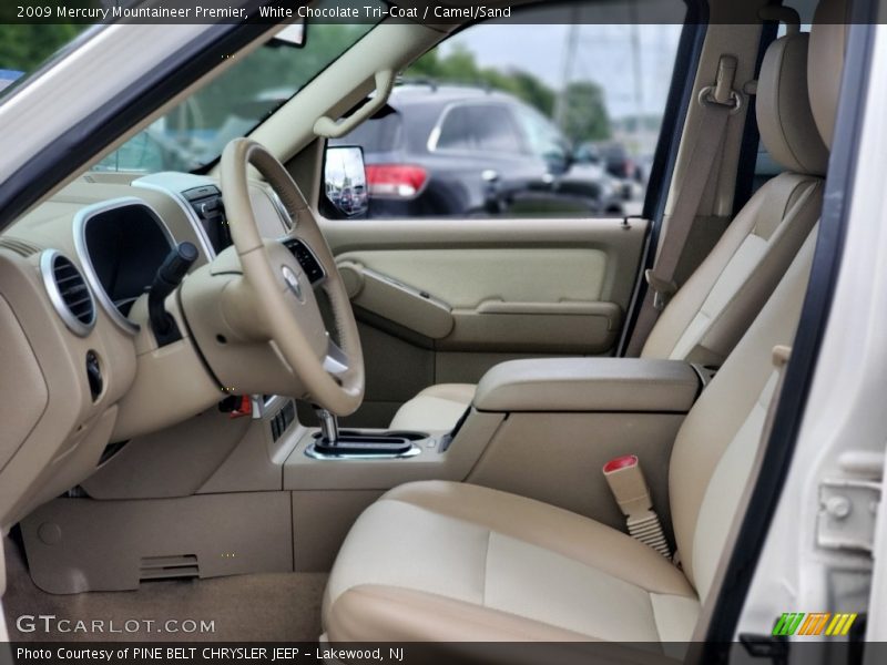 Front Seat of 2009 Mountaineer Premier
