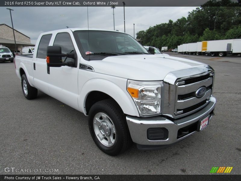 Oxford White / Steel 2016 Ford F250 Super Duty XLT Crew Cab