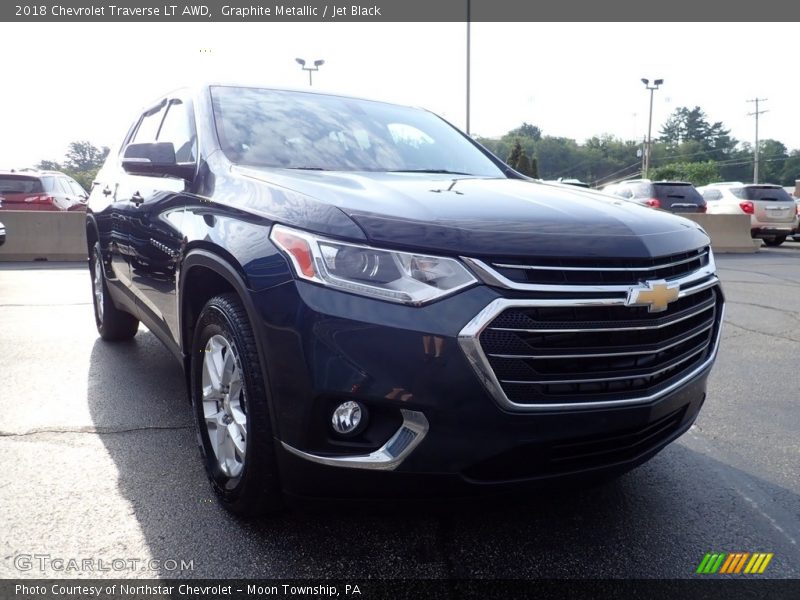 Graphite Metallic / Jet Black 2018 Chevrolet Traverse LT AWD