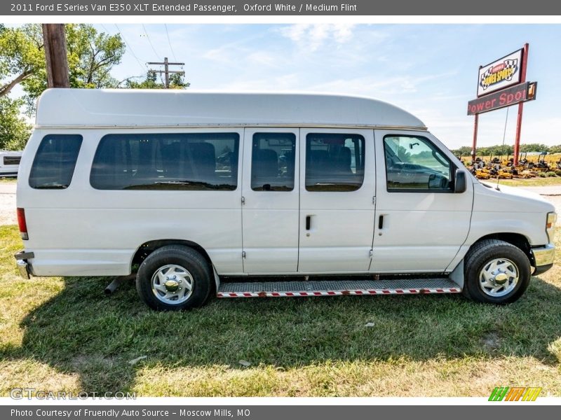 Oxford White / Medium Flint 2011 Ford E Series Van E350 XLT Extended Passenger