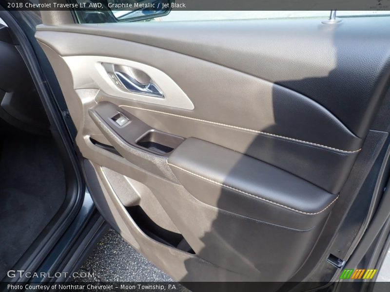 Graphite Metallic / Jet Black 2018 Chevrolet Traverse LT AWD