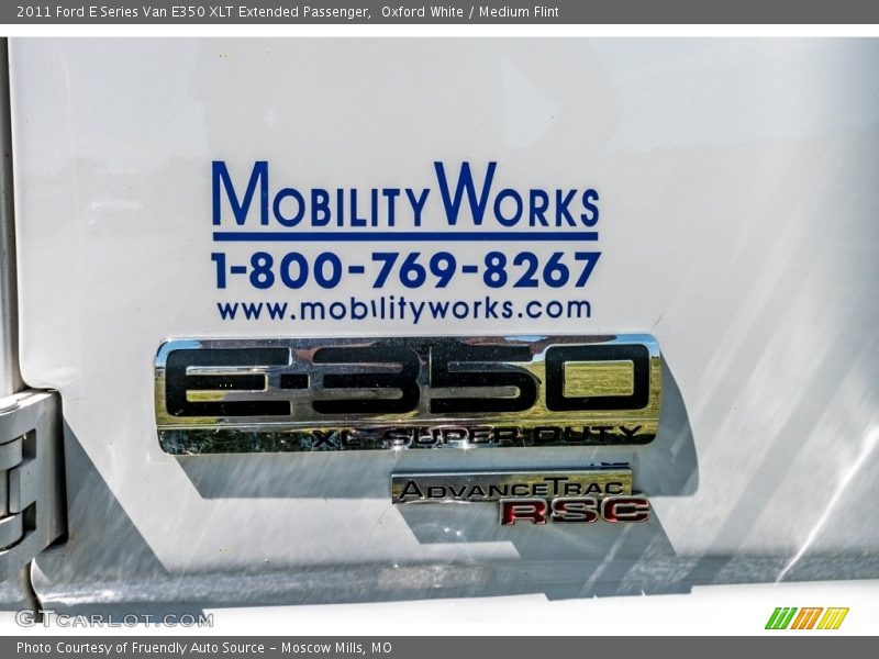 Oxford White / Medium Flint 2011 Ford E Series Van E350 XLT Extended Passenger