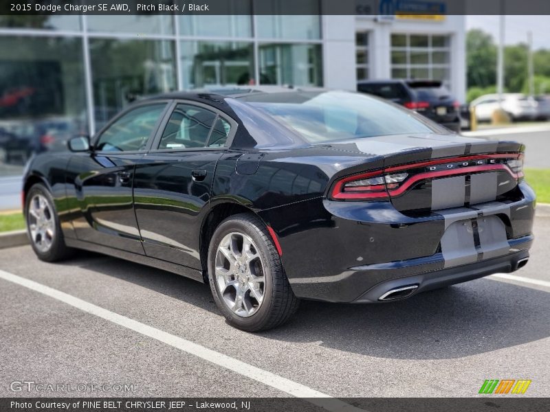 Pitch Black / Black 2015 Dodge Charger SE AWD