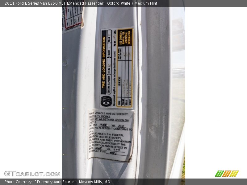 Oxford White / Medium Flint 2011 Ford E Series Van E350 XLT Extended Passenger