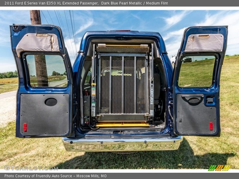 Dark Blue Pearl Metallic / Medium Flint 2011 Ford E Series Van E350 XL Extended Passenger