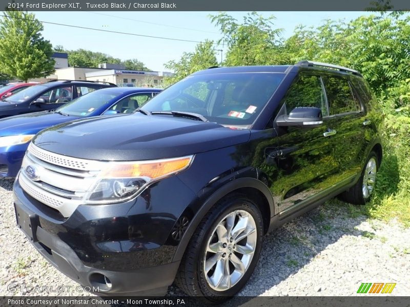 Tuxedo Black / Charcoal Black 2014 Ford Explorer XLT