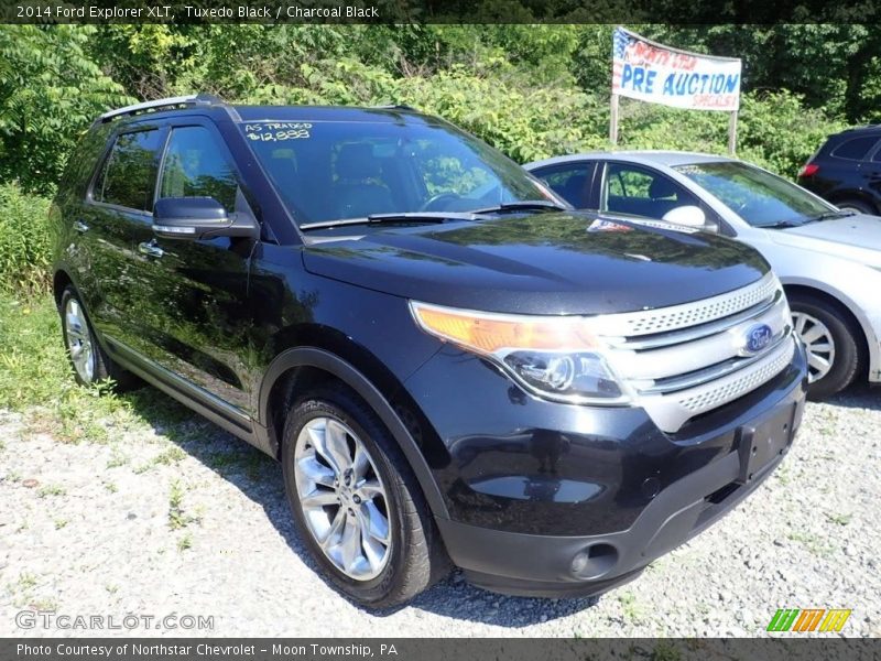 Tuxedo Black / Charcoal Black 2014 Ford Explorer XLT