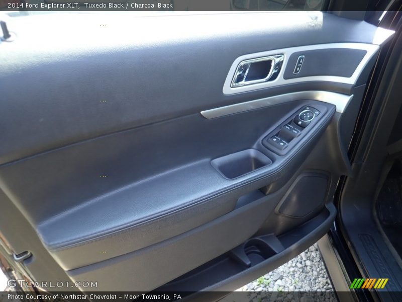 Tuxedo Black / Charcoal Black 2014 Ford Explorer XLT