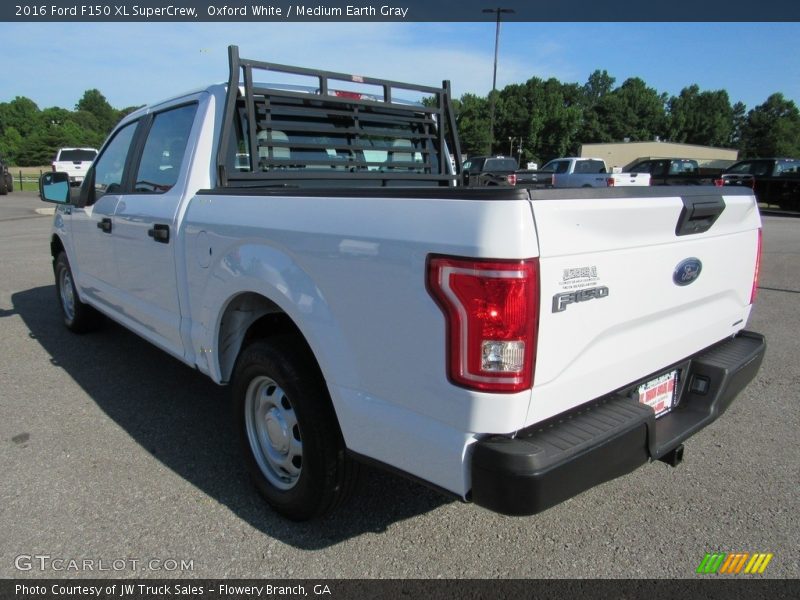 Oxford White / Medium Earth Gray 2016 Ford F150 XL SuperCrew