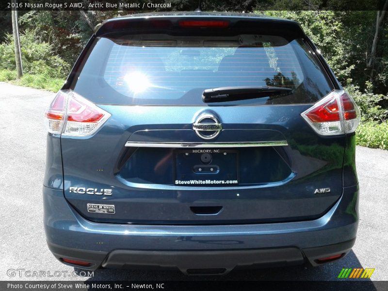 Arctic Blue Metallic / Charcoal 2016 Nissan Rogue S AWD