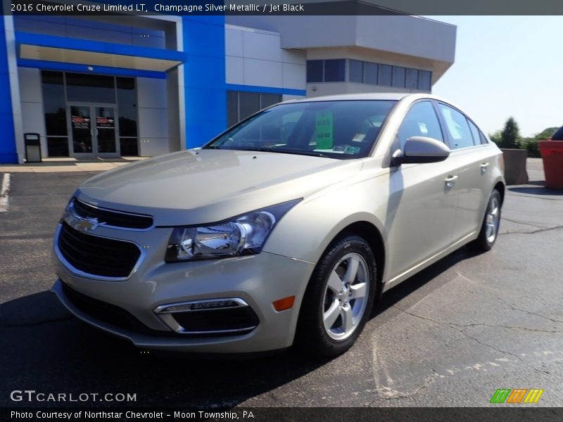 Champagne Silver Metallic / Jet Black 2016 Chevrolet Cruze Limited LT