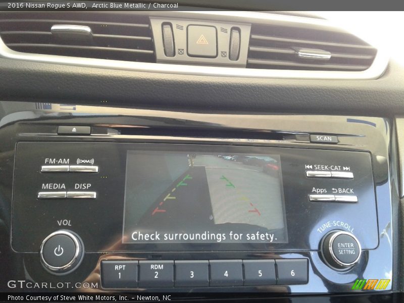 Controls of 2016 Rogue S AWD