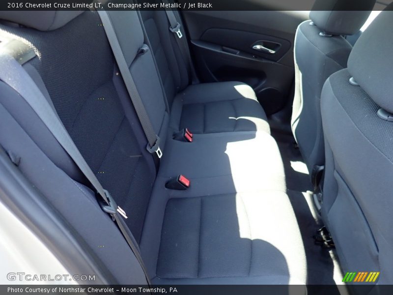 Champagne Silver Metallic / Jet Black 2016 Chevrolet Cruze Limited LT