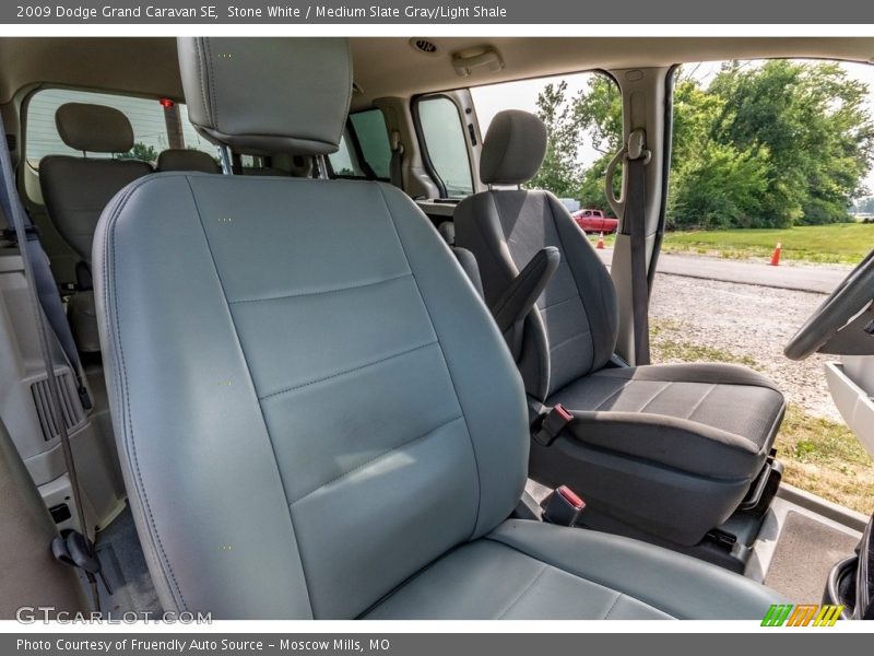 Stone White / Medium Slate Gray/Light Shale 2009 Dodge Grand Caravan SE