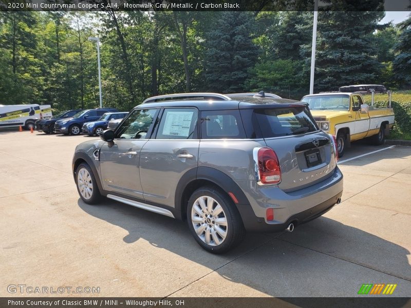 Moonwalk Gray Metallic / Carbon Black 2020 Mini Countryman Cooper S All4