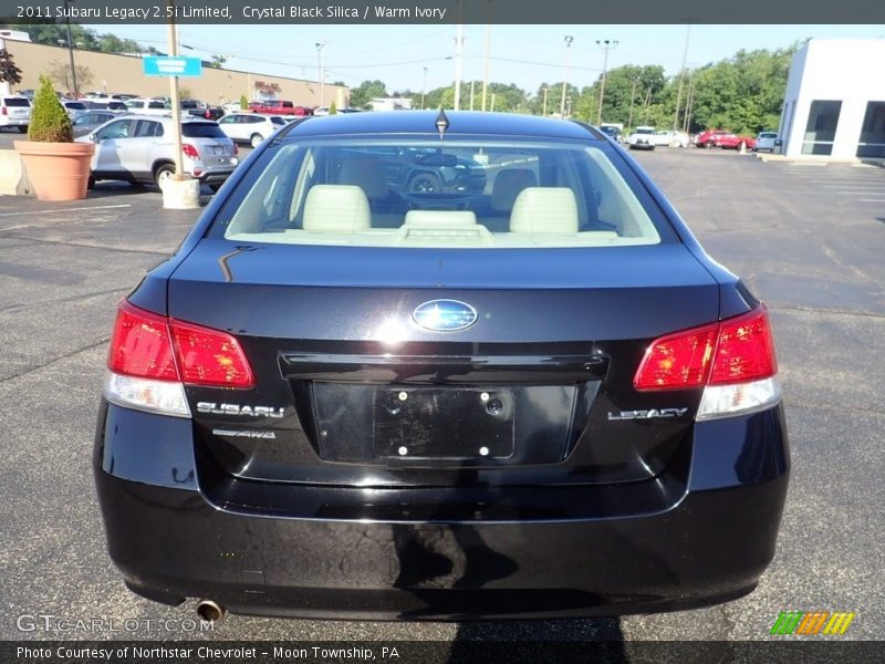 Crystal Black Silica / Warm Ivory 2011 Subaru Legacy 2.5i Limited
