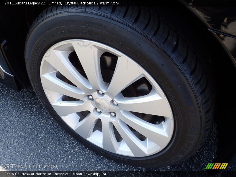 Crystal Black Silica / Warm Ivory 2011 Subaru Legacy 2.5i Limited