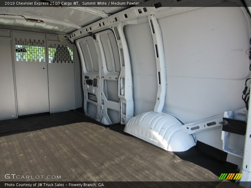 Summit White / Medium Pewter 2019 Chevrolet Express 2500 Cargo WT