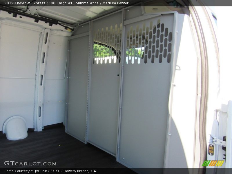 Summit White / Medium Pewter 2019 Chevrolet Express 2500 Cargo WT