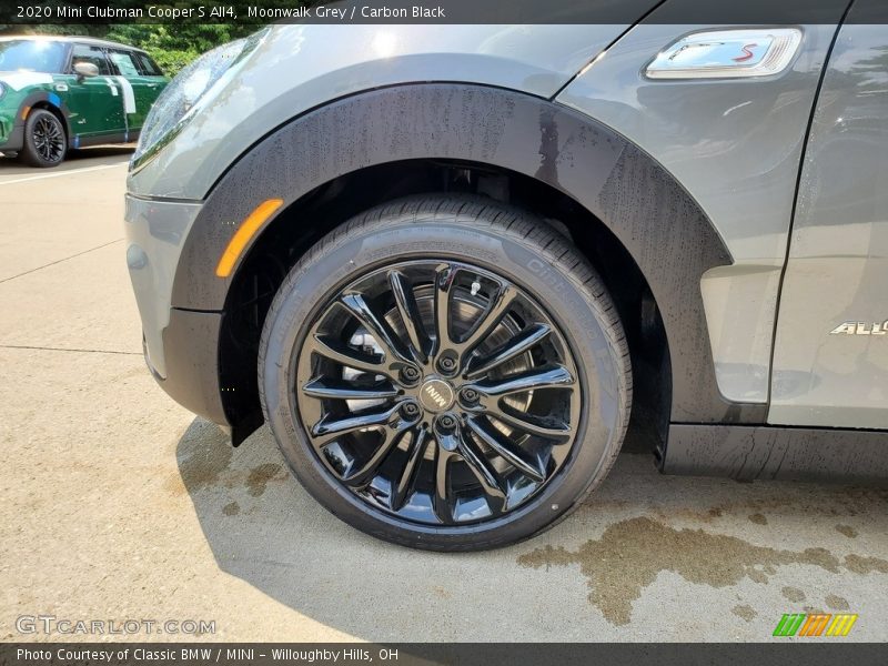 Moonwalk Grey / Carbon Black 2020 Mini Clubman Cooper S All4