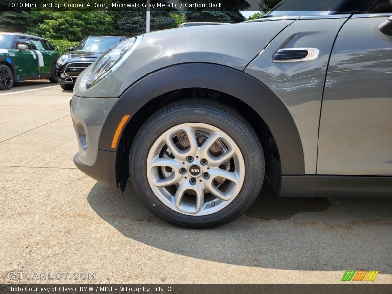 Moonwalk Gray Metallic / Carbon Black 2020 Mini Hardtop Cooper 4 Door