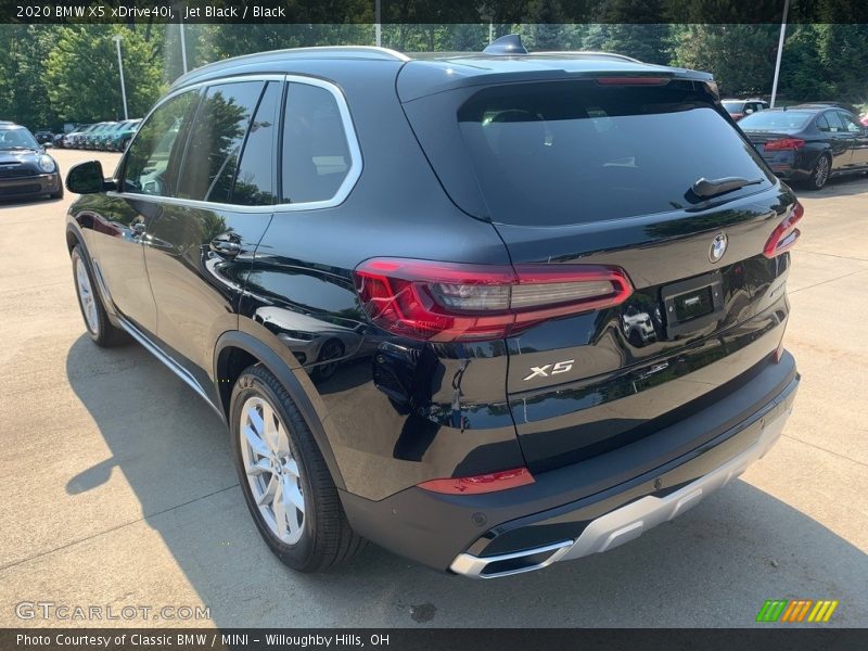 Jet Black / Black 2020 BMW X5 xDrive40i