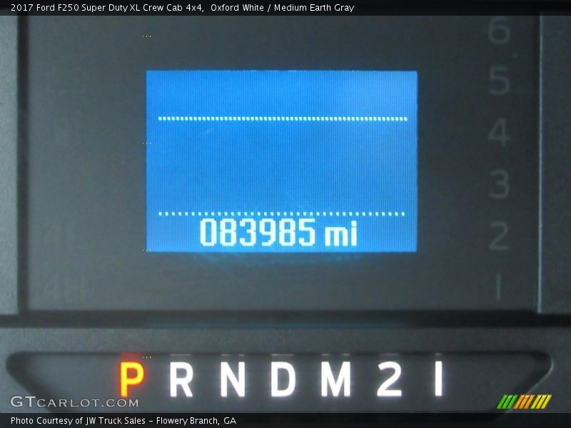 Oxford White / Medium Earth Gray 2017 Ford F250 Super Duty XL Crew Cab 4x4