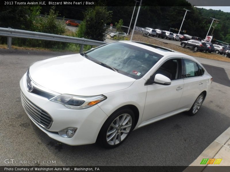 Blizzard White Pearl / Black 2013 Toyota Avalon XLE