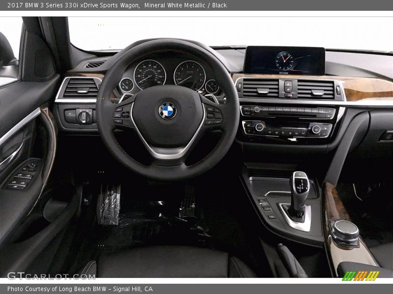 Dashboard of 2017 3 Series 330i xDrive Sports Wagon