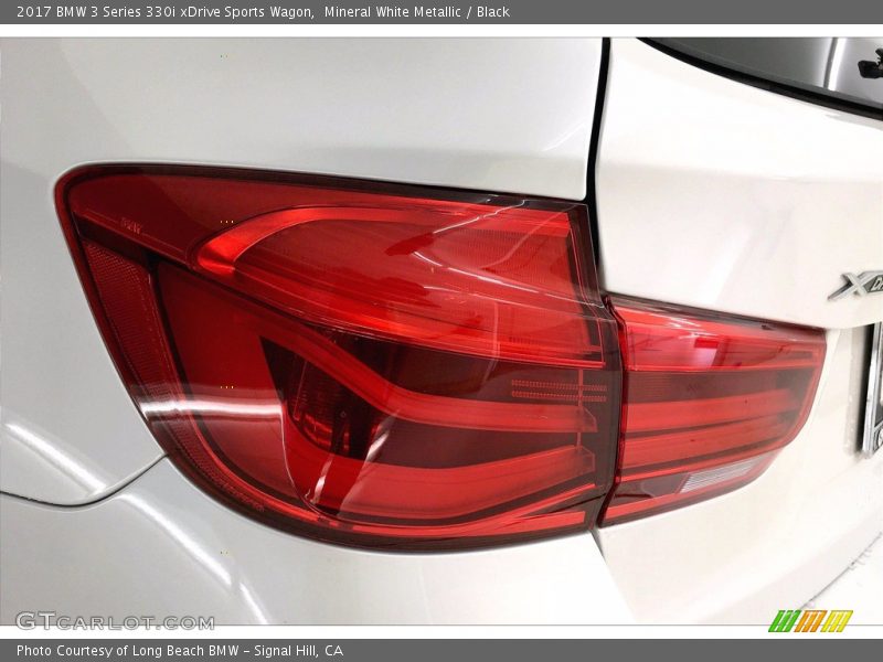 Mineral White Metallic / Black 2017 BMW 3 Series 330i xDrive Sports Wagon
