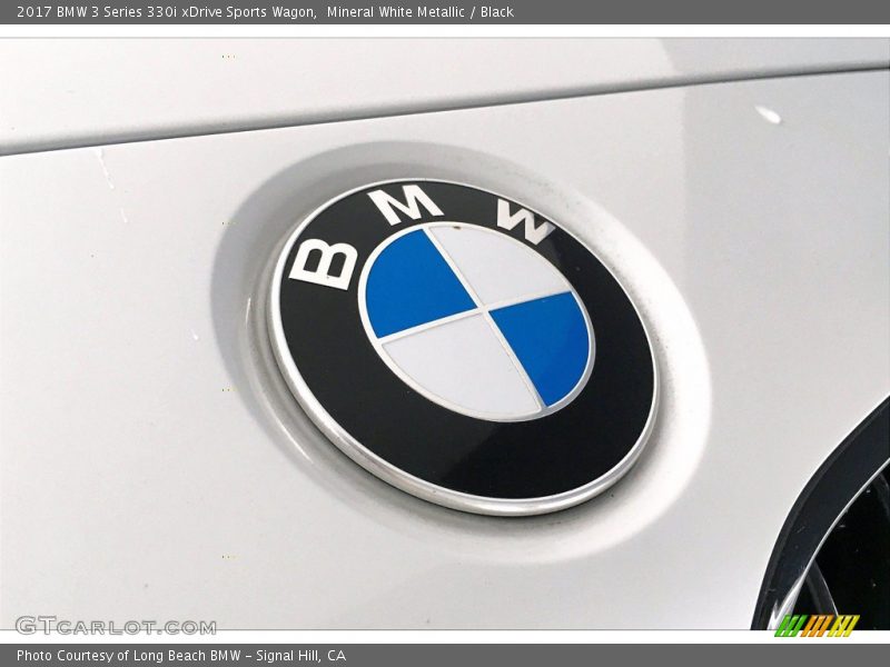  2017 3 Series 330i xDrive Sports Wagon Logo