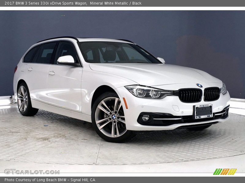 Front 3/4 View of 2017 3 Series 330i xDrive Sports Wagon
