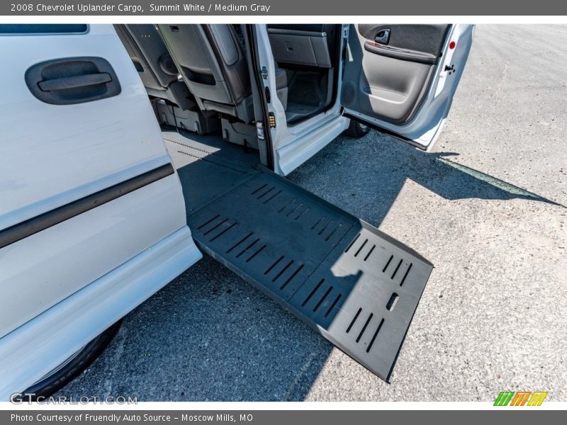 Summit White / Medium Gray 2008 Chevrolet Uplander Cargo