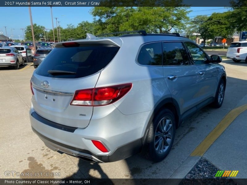 Circuit Silver / Gray 2017 Hyundai Santa Fe SE AWD