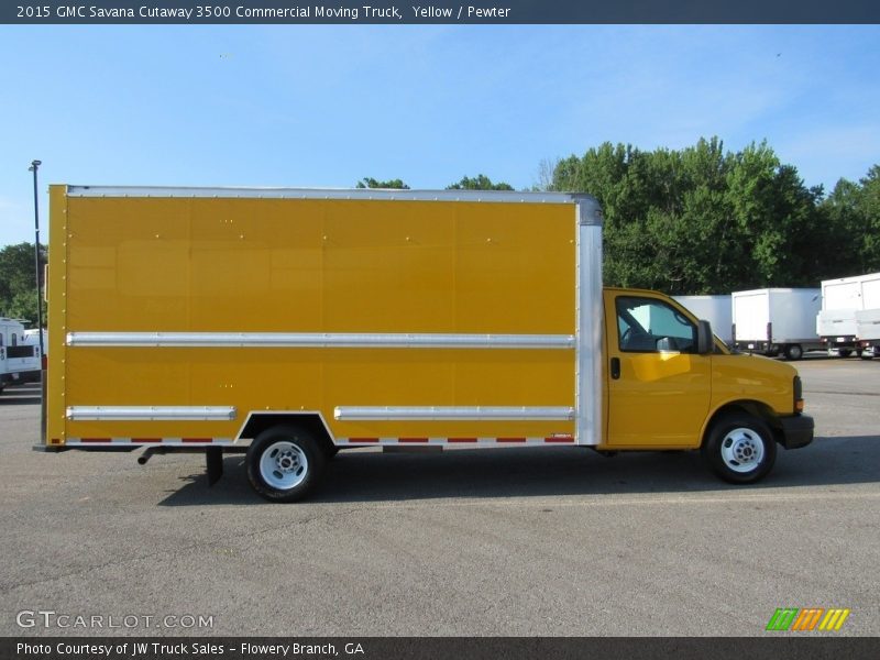  2015 Savana Cutaway 3500 Commercial Moving Truck Yellow