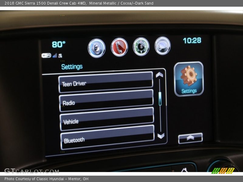Mineral Metallic / Cocoa/­Dark Sand 2018 GMC Sierra 1500 Denali Crew Cab 4WD