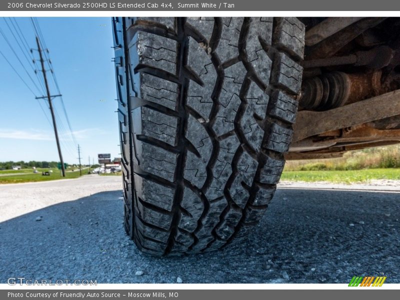 Summit White / Tan 2006 Chevrolet Silverado 2500HD LS Extended Cab 4x4