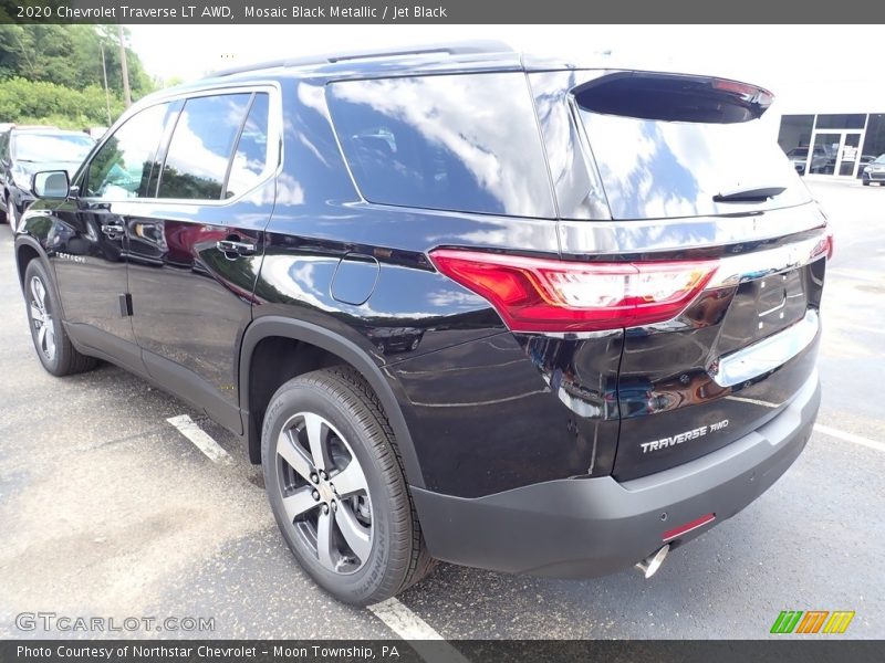 Mosaic Black Metallic / Jet Black 2020 Chevrolet Traverse LT AWD