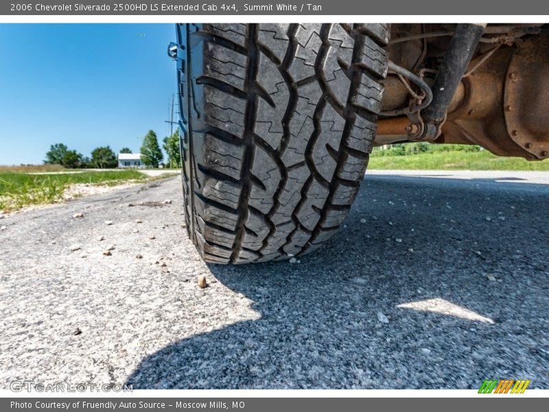 Summit White / Tan 2006 Chevrolet Silverado 2500HD LS Extended Cab 4x4