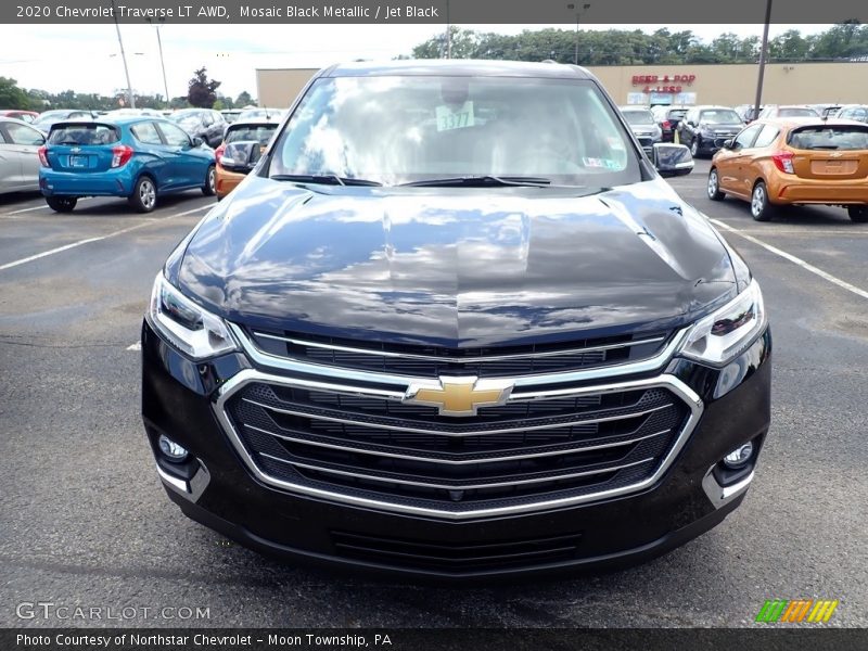 Mosaic Black Metallic / Jet Black 2020 Chevrolet Traverse LT AWD