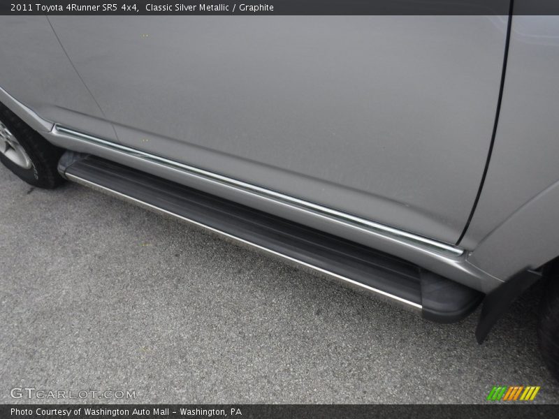 Classic Silver Metallic / Graphite 2011 Toyota 4Runner SR5 4x4