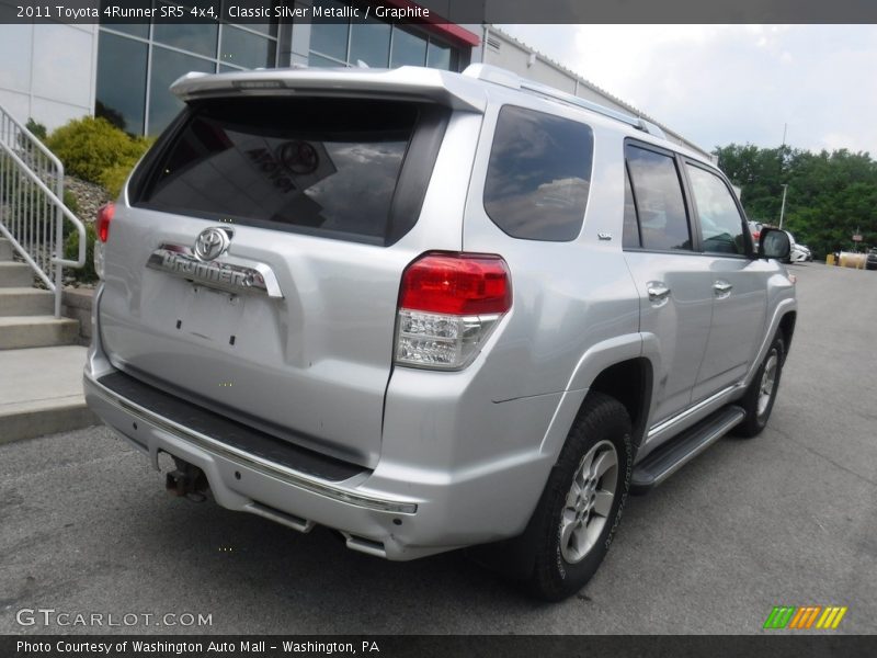 Classic Silver Metallic / Graphite 2011 Toyota 4Runner SR5 4x4