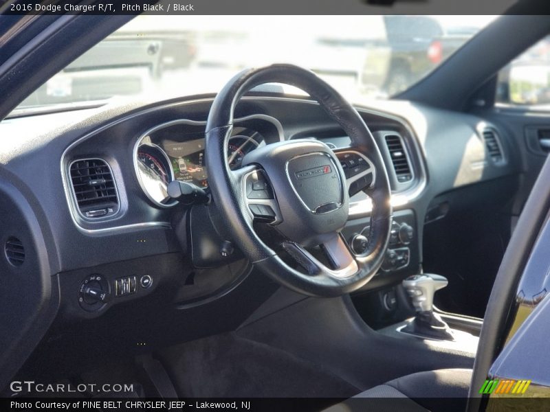 Pitch Black / Black 2016 Dodge Charger R/T