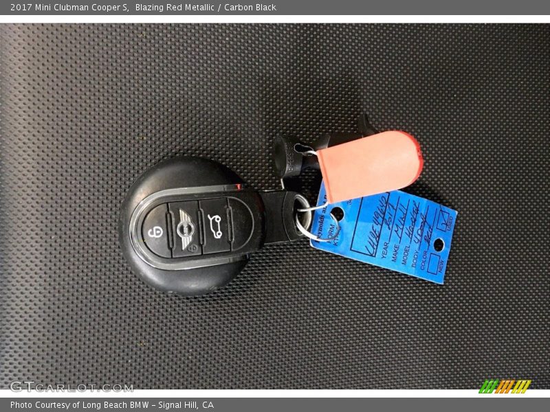 Blazing Red Metallic / Carbon Black 2017 Mini Clubman Cooper S