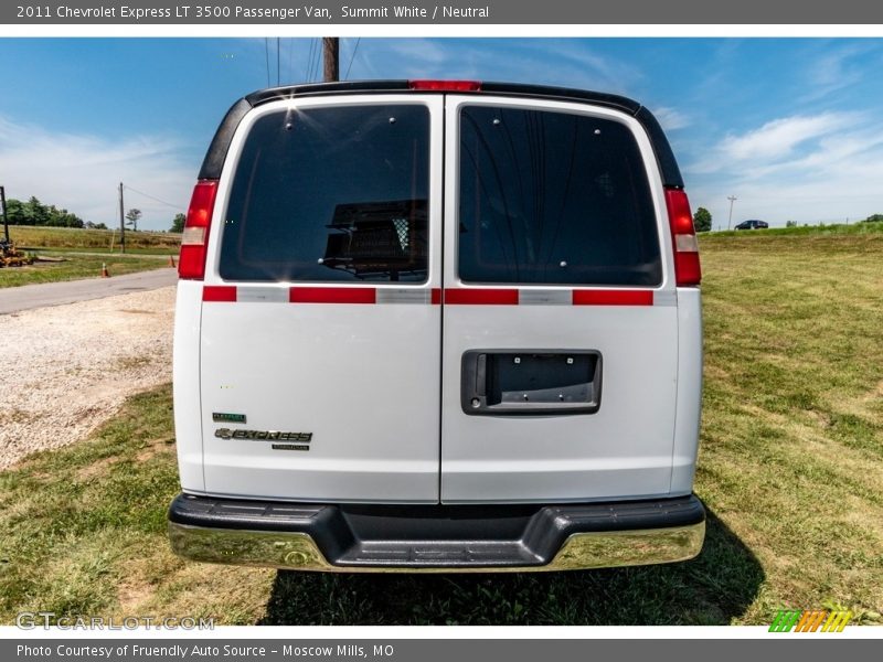 Summit White / Neutral 2011 Chevrolet Express LT 3500 Passenger Van