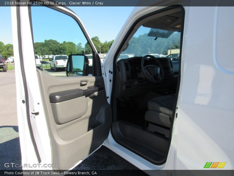 Glacier White / Gray 2018 Nissan NV 2500 HD SV Cargo