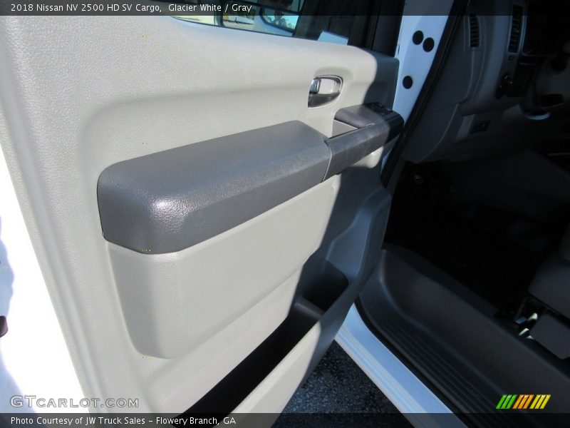 Glacier White / Gray 2018 Nissan NV 2500 HD SV Cargo