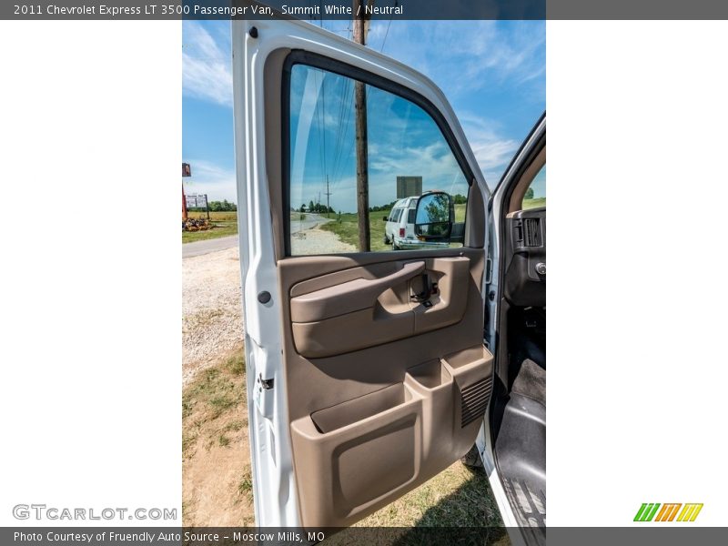 Summit White / Neutral 2011 Chevrolet Express LT 3500 Passenger Van
