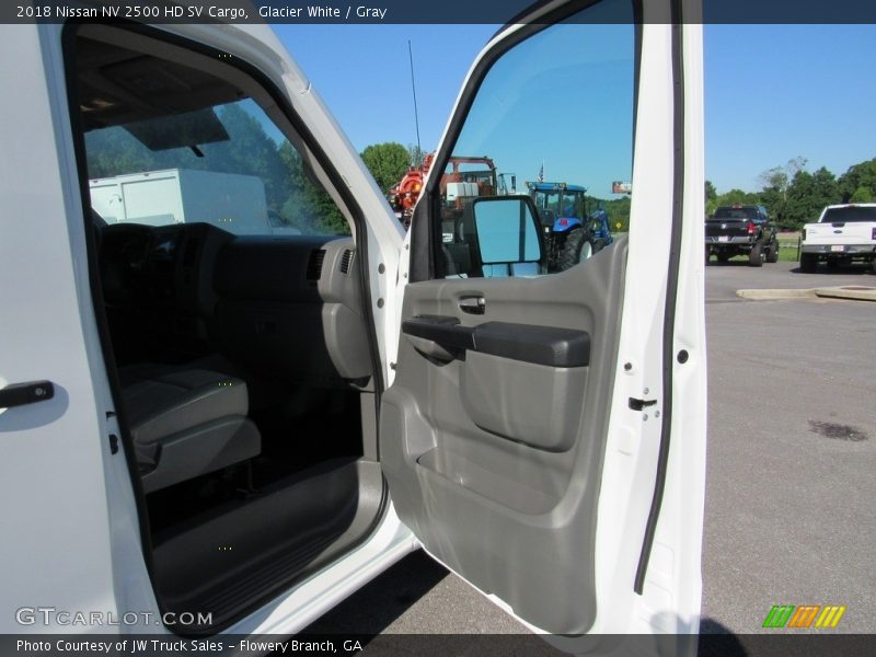 Glacier White / Gray 2018 Nissan NV 2500 HD SV Cargo